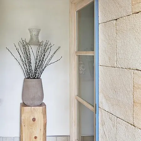 Artesa & Santo Tome Del Puerto